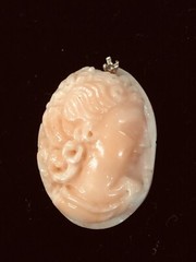 Vintage Japanese Carved Light Pink Salmon Coral Cameo 23mm 23.7ct