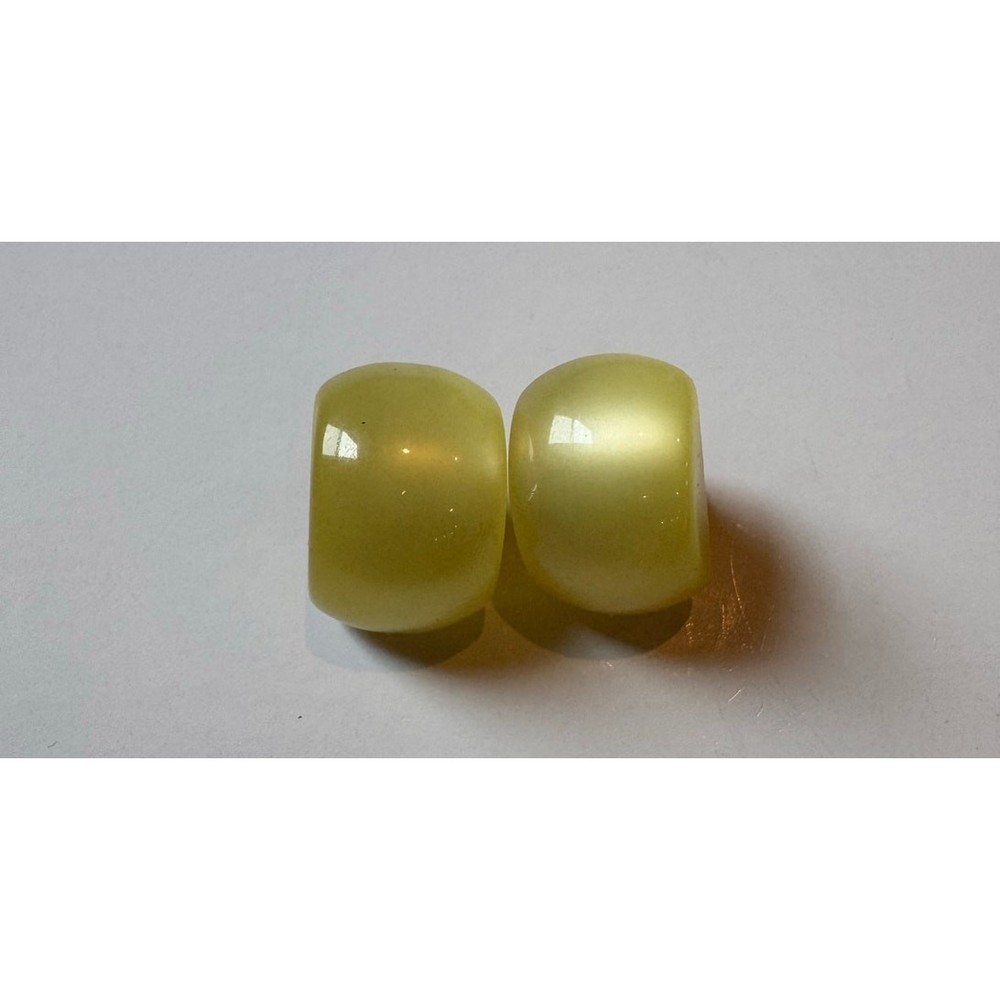 Vtg Ballou Yellow-Green Stud Earrings Pierced 0.5″