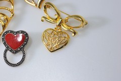 vtg to now HEART BROOCH Pins Rhinestone dangle charm 2 signed RDC Avon LL47