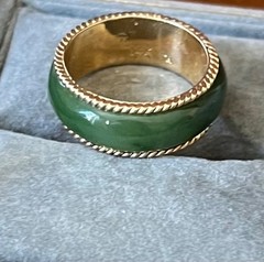 Vintage 14k Solid Gold Eternity Jade Band Size 5-1/4 , Never Worn. 3.65g