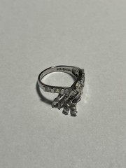 Vtg Ross Simons Sterling Silver White CZ Stone Dangle Charm 925 Ring Size 6