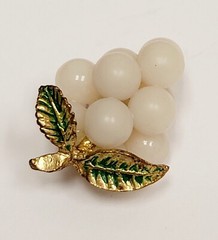 Vtg RARE Forbidden Fruit Grapes Small Brooch Translucent White Lucite